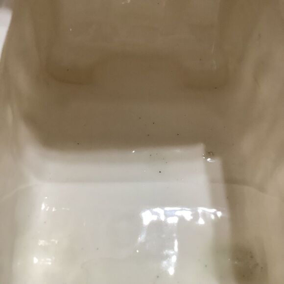 Unbranded Vintage 1950s Inspired White Pastel Kitsch Lamb Crib Shaped Planter - Picture 8 of 8